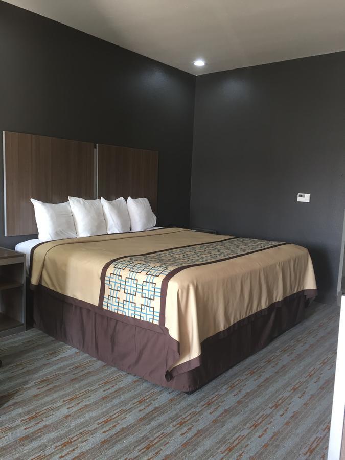 Scottish Inn & Suites - Conroe Kültér fotó